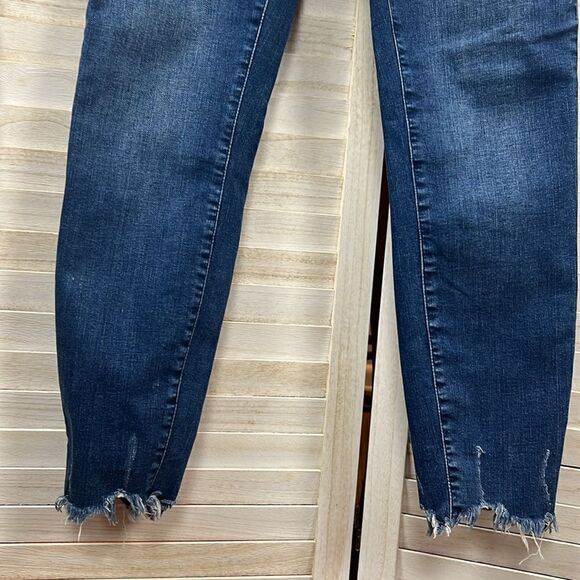 3/$25 Ted Baker London Catrina Distressed Hem Skinny Jeans 30 - Picture 3 of 13